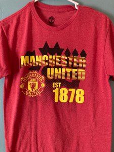 NWOT Official Manchester United red t-shirt size small